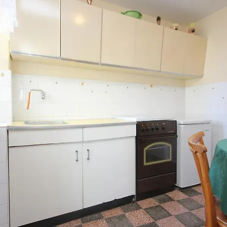 Apartments With Wifi Trsteno, Dubrovnik - 9015 * Trsteno