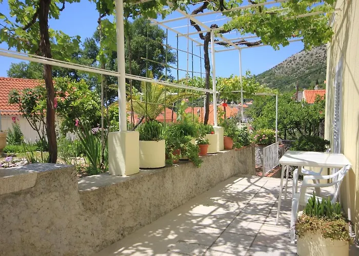 아파트 With Wifi Trsteno, Dubrovnik - 9015 트르스테노